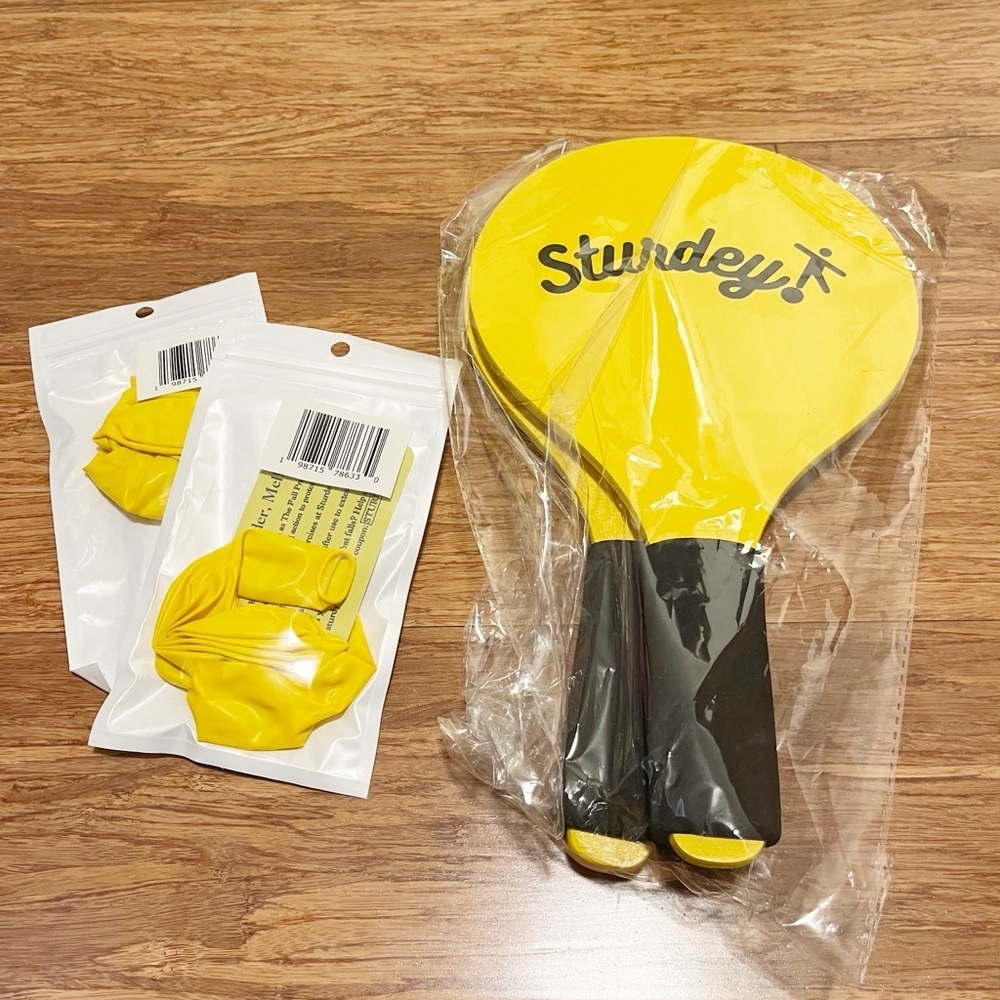 NWT! Sturdey Strikey Paddle Set of 2 & 2 bags of Volley Balloons for Seniors